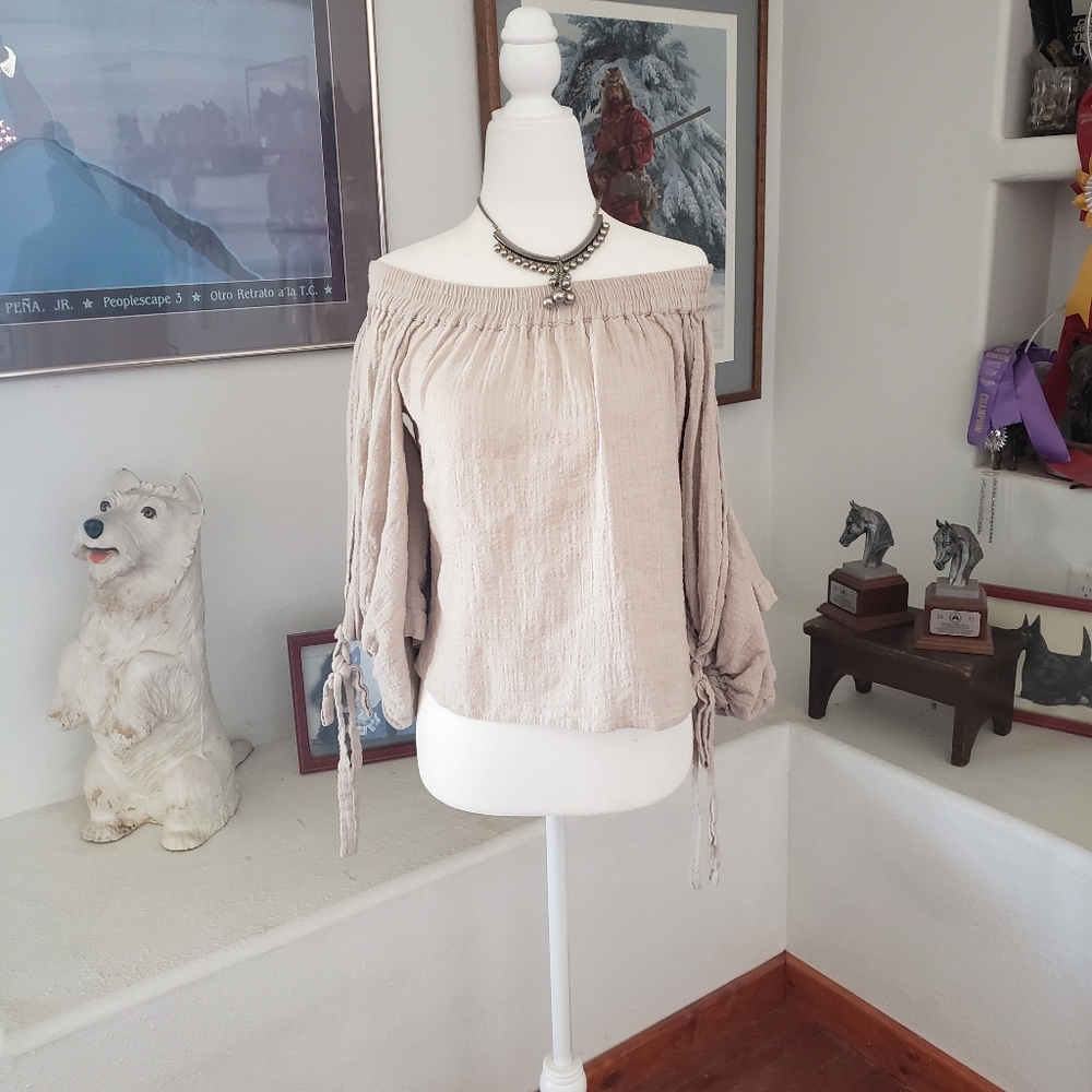 Misa Los Angeles off the shoulder cold shoulder top s small